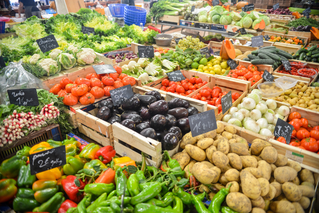 What Is "Clean Eating"? A Mom's Guide to Safer Food